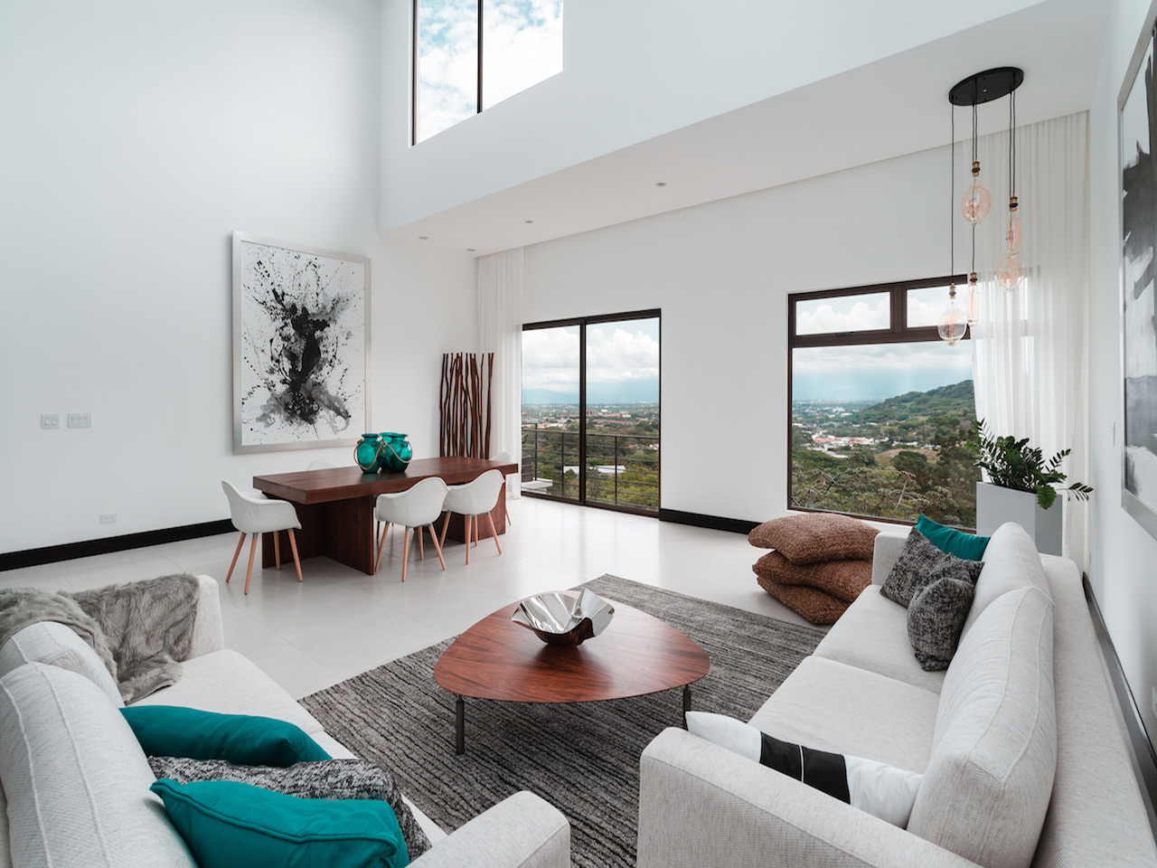 Sale of Apartments in the Alto Las Palomas in Santa Ana — photo 2 of 10