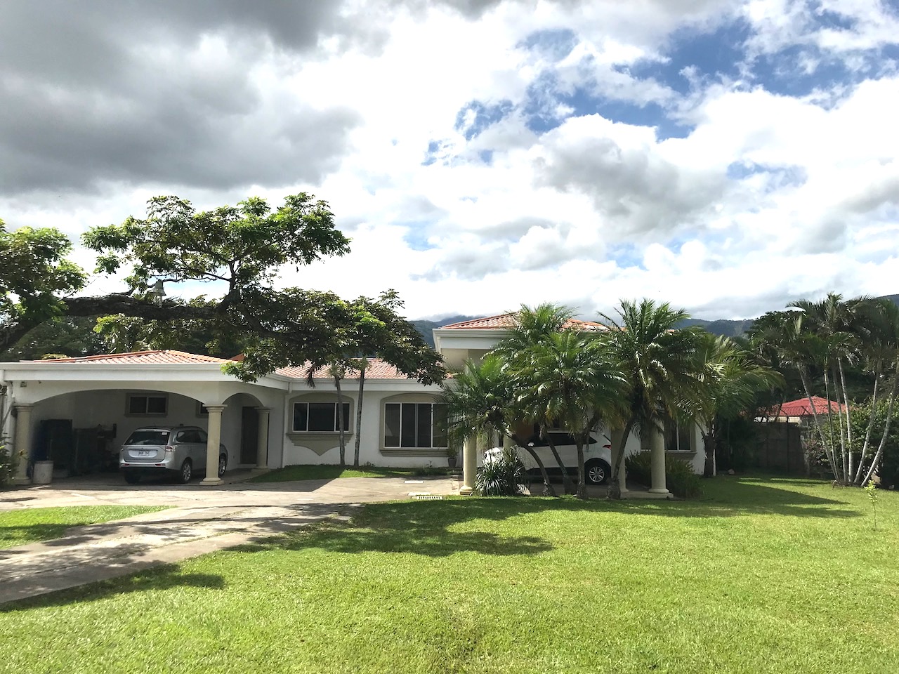 House for Sale!! Located in Santa Ana!! — foto 2 de 10