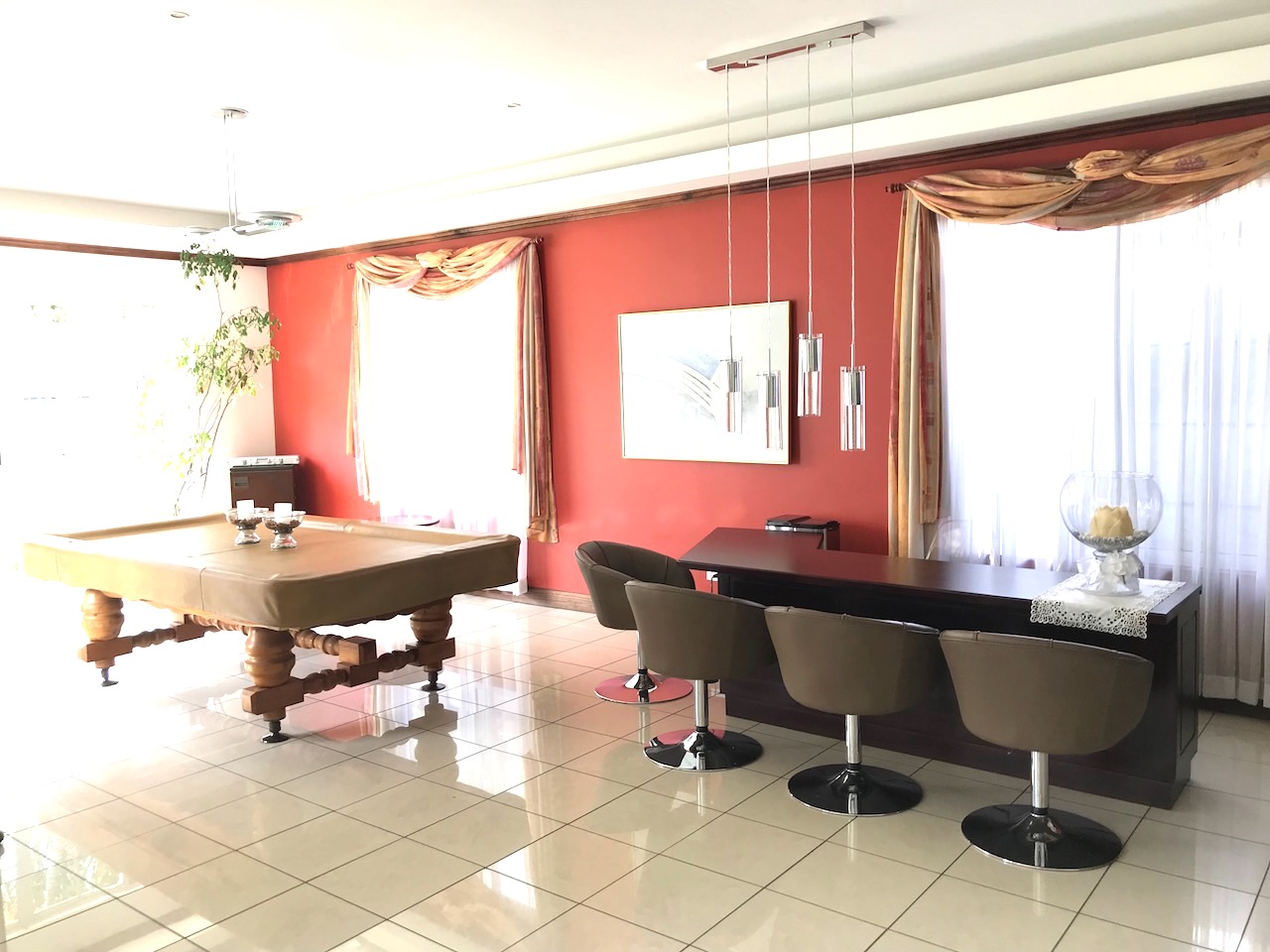 House for Sale!! Located in Santa Ana!! — foto 8 de 10