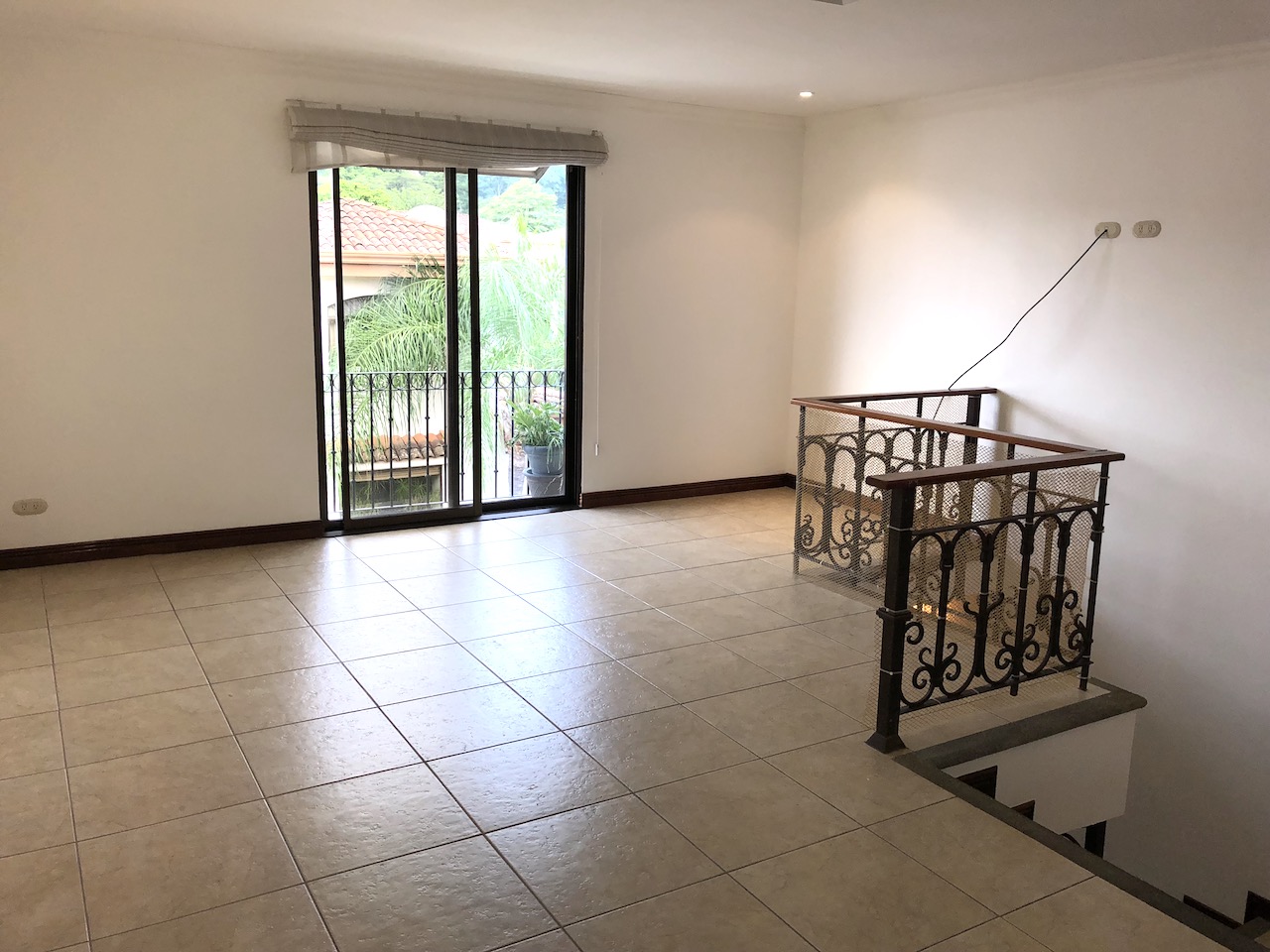 Condominio Via Nova-house Rent and Sale — photo 6 of 10