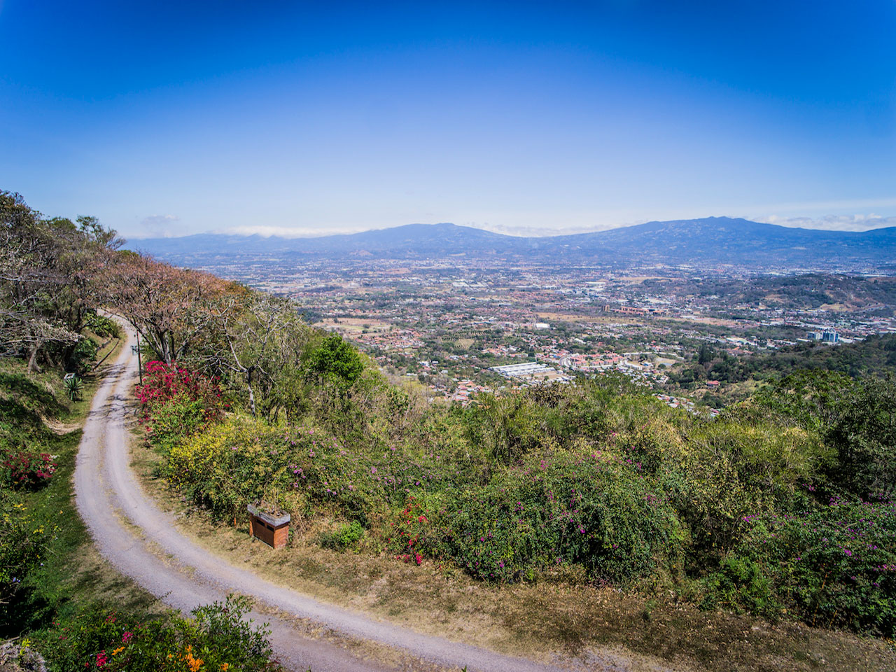 Stunning Lotes for Sale in Condominium with Amazing Views in Santa Ana — photo 5 of 10