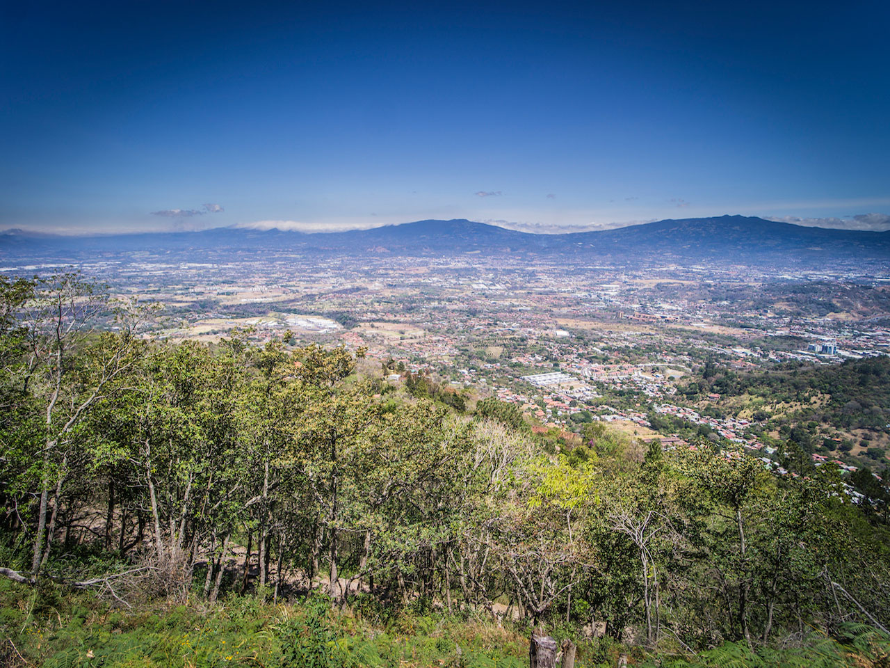 Stunning Lotes for Sale in Condominium with Amazing Views in Santa Ana — photo 9 of 10