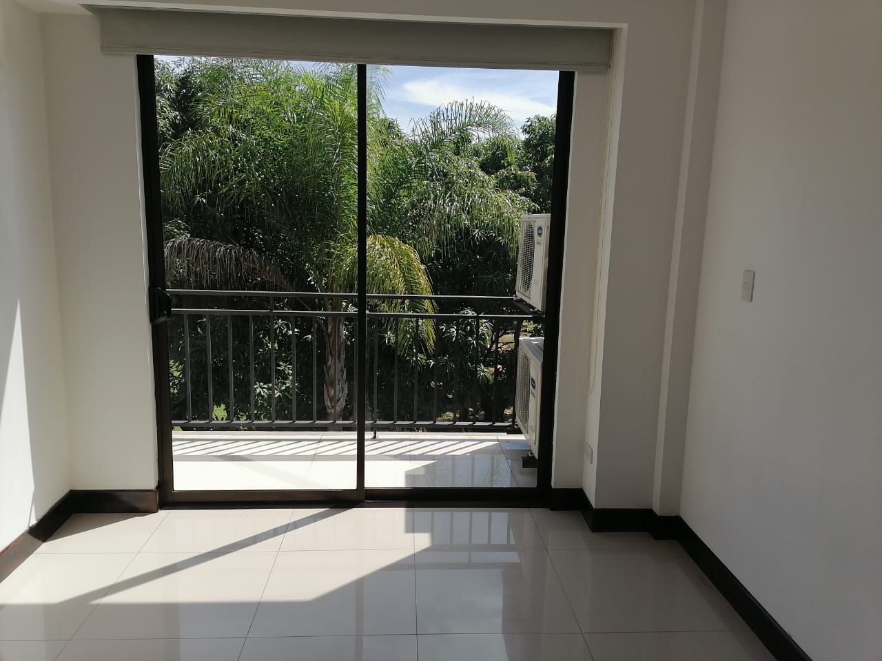 Apartment for Sale in Montesol Condominium for Investment — photo 7 of 8