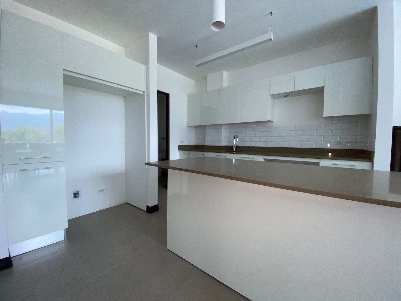 Apartment for Sale in Condominium, Santa Ana — foto 2 de 10