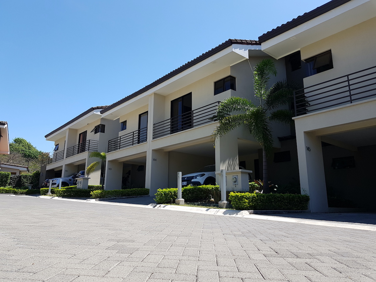 House for Sale in Condo, Brasil De Santa Ana, Investment, San José, Brasil de Santa Ana, Costa Rica