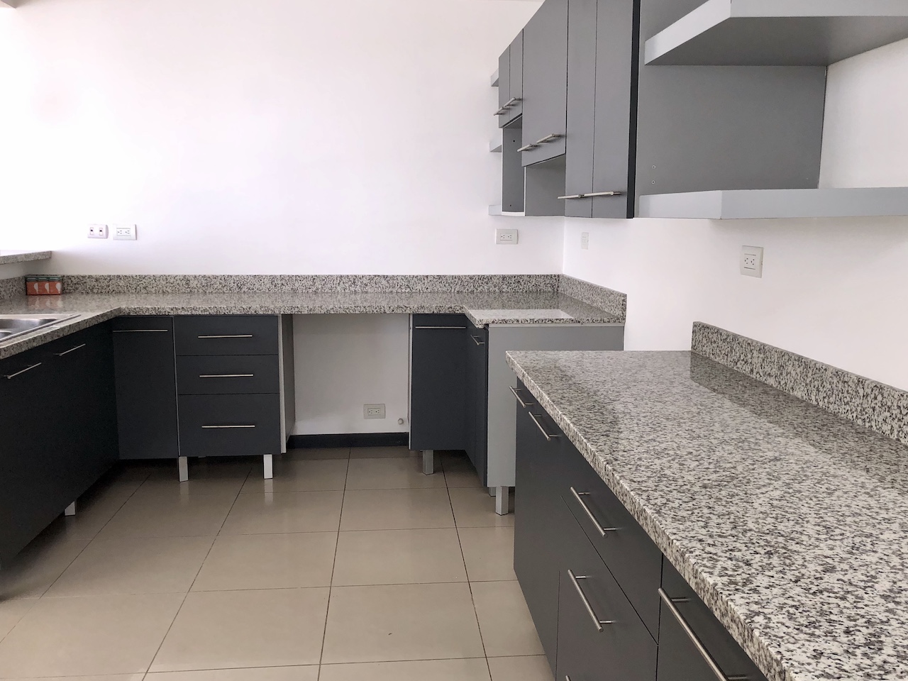 Sale of House in Condominium in Brazil of Santa Ana, San José, Mora, Brasil de Mora, Costa Rica — foto 4 de 5