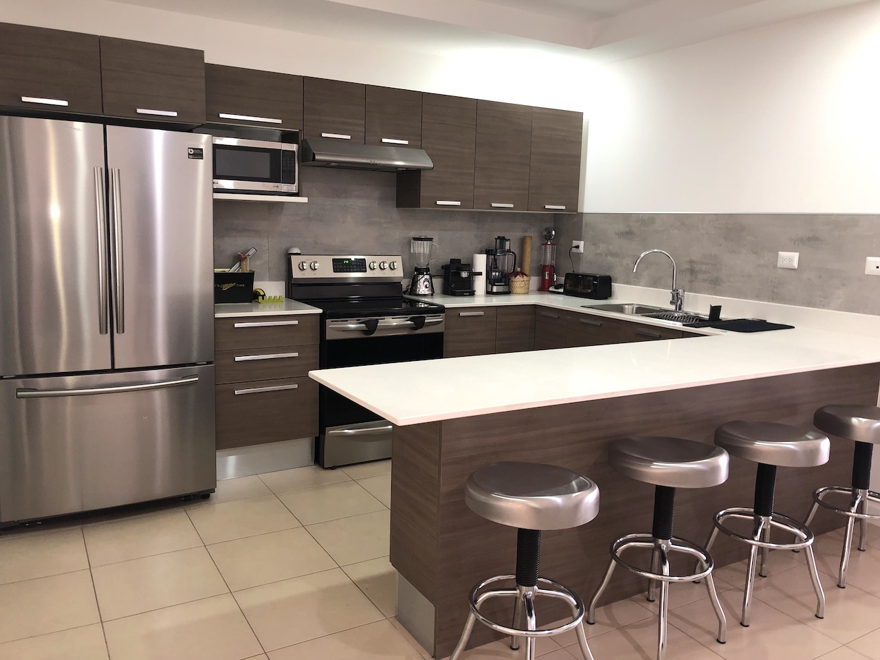 House for Sale with Appliances in Condominium-santa Ana — photo 2 of 10