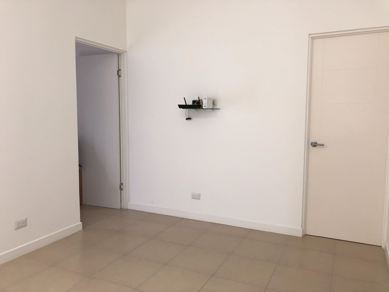 House for Sale with Appliances in Condominium-santa Ana — photo 7 of 10