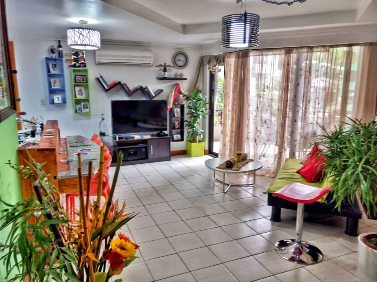 Apartment for Sale in Avalon, Furnished and Equipped - Santa Ana — foto 3 de 10